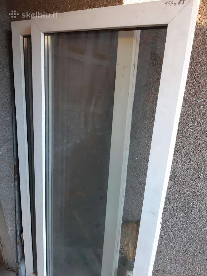 Plastikiniai langai,dviejų stiklų,nevarstomi 2vnt.