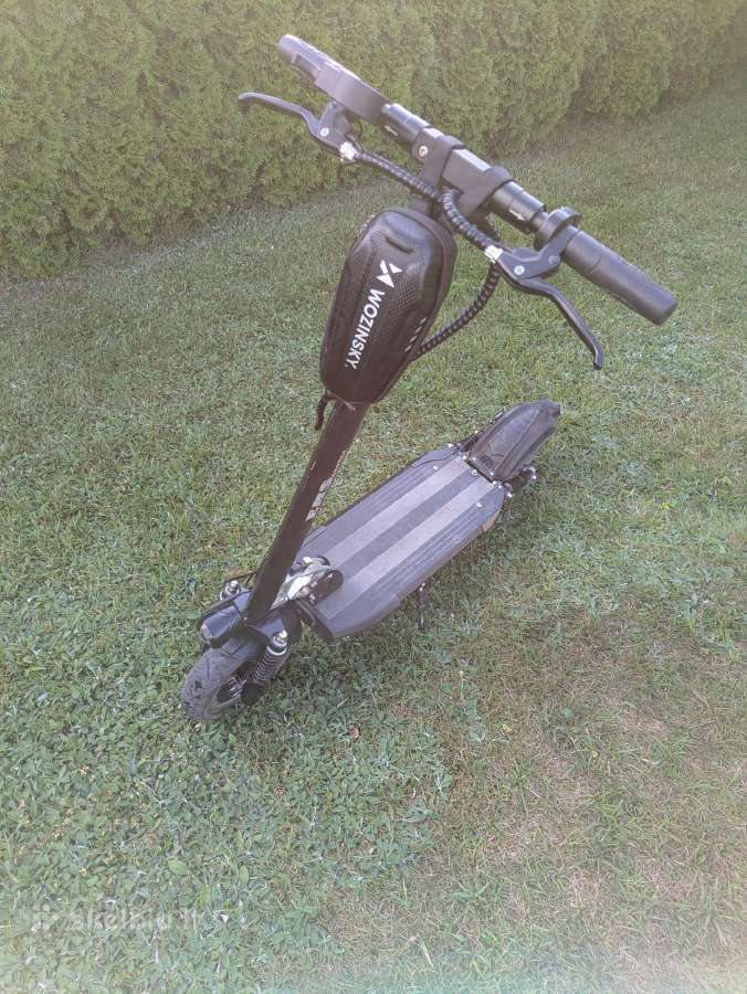Tvarkingas elektrinis paspirtukas