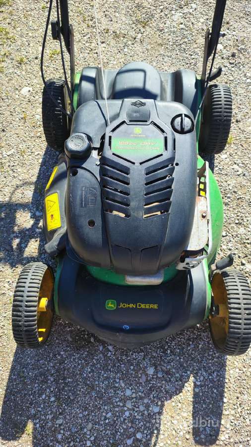 John Deere Js63