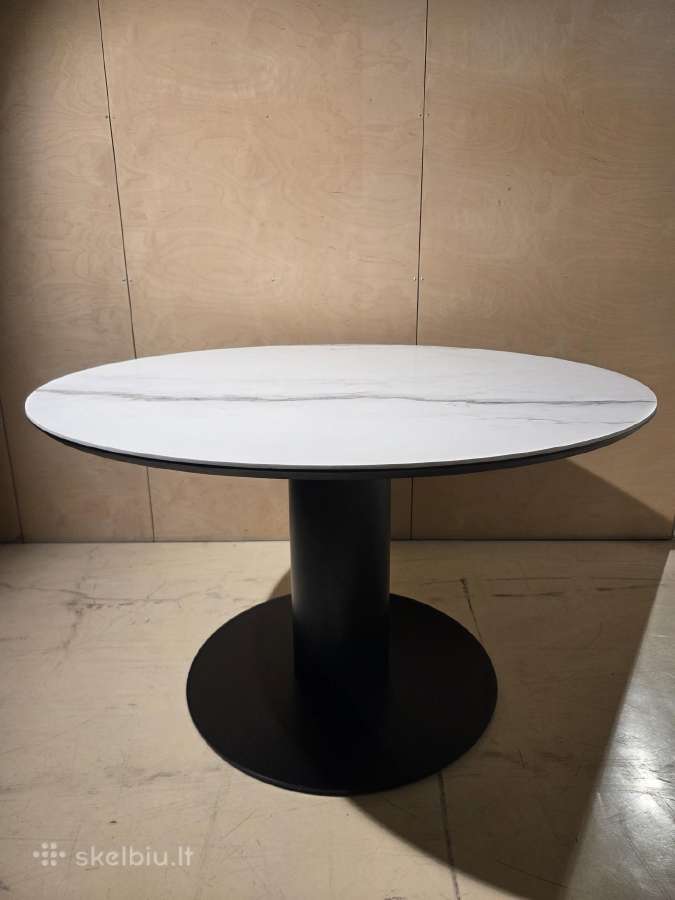 Stalas 130cm - nuotraukos Nr. 2