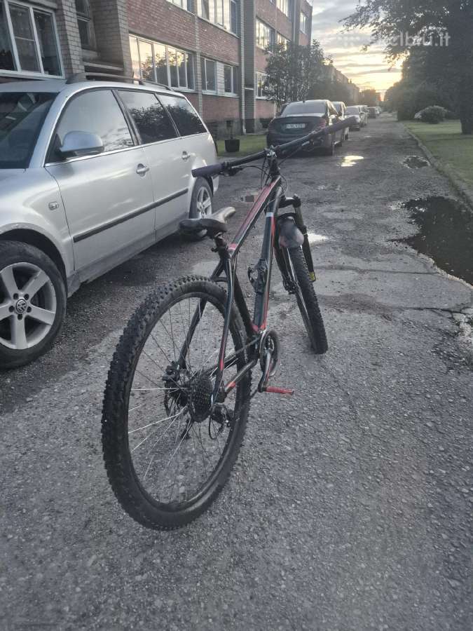 Parduodu specialized rockhopper dvirati . - nuotraukos Nr. 5