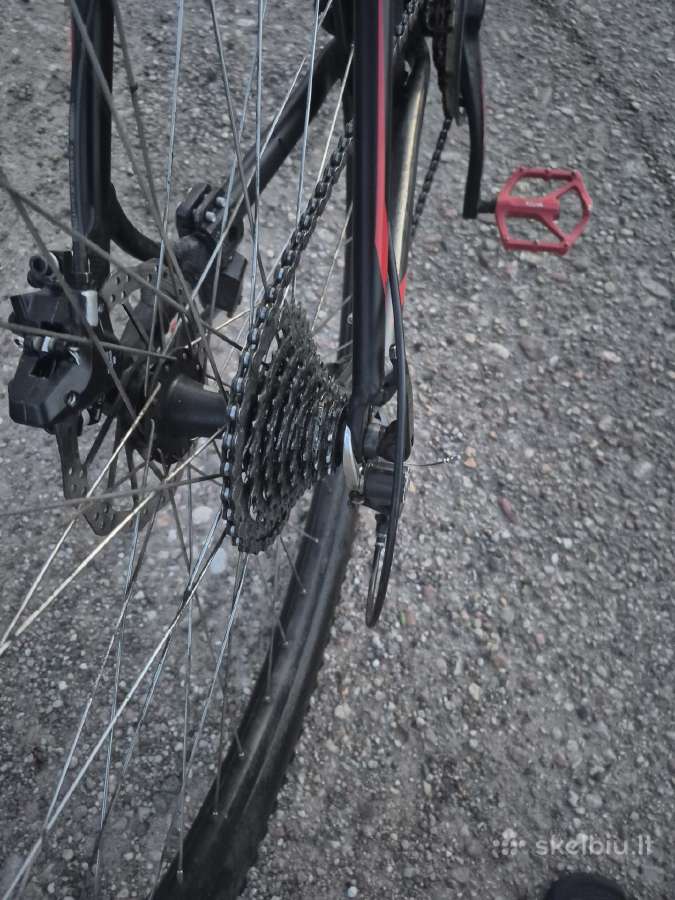 Parduodu specialized rockhopper dvirati . - nuotraukos Nr. 11
