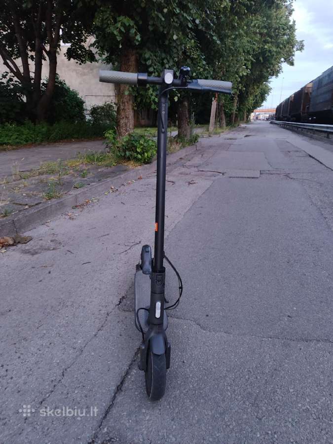 Xiaomi Mi Electric Scooter 1s - nuotraukos Nr. 2