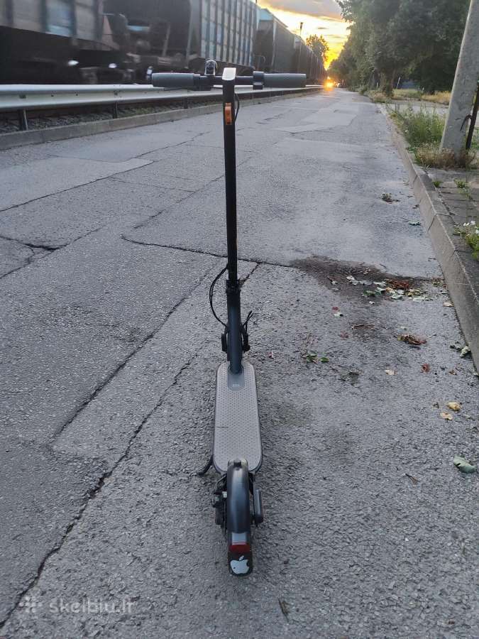 Xiaomi Mi Electric Scooter 1s - nuotraukos Nr. 3