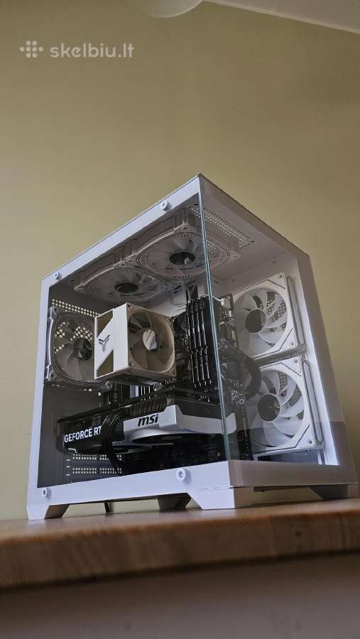 Pc su Rtx 5070 , Ryzen 5 7600x , 32gb