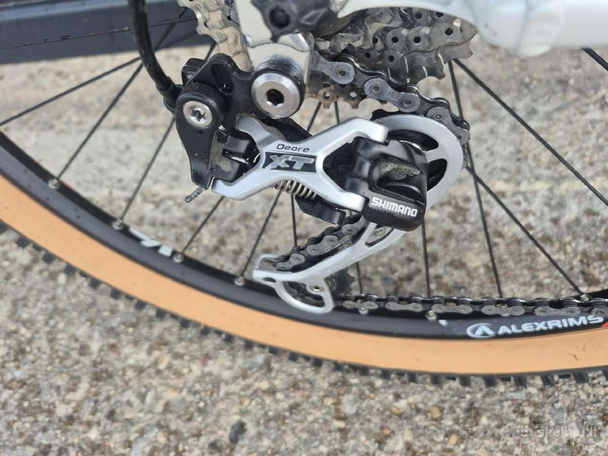 Carver Deore XT - nuotraukos Nr. 4