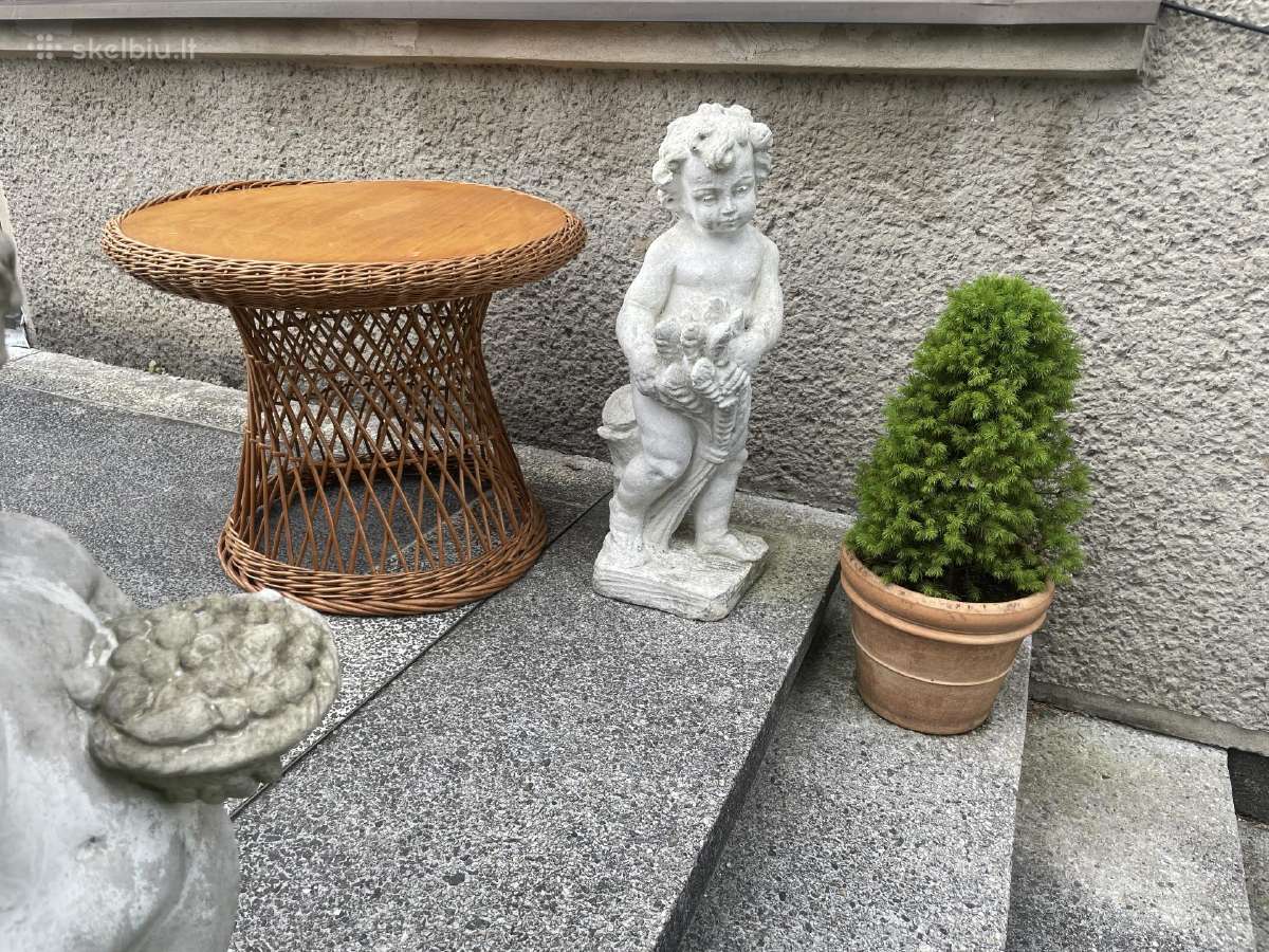 Vintazinis staliukas