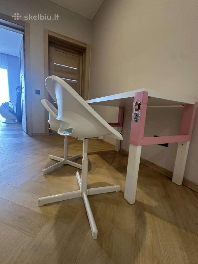 Vaikiskas regulioujamo aukscio stalas ir kedutes. - nuotraukos Nr. 4