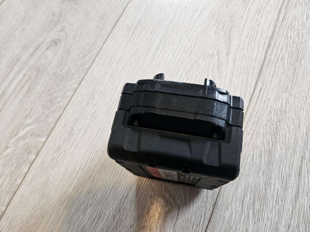 Milwaukee 4ah akumuliatorius - 30 Eur orginalus - nuotraukos Nr. 7