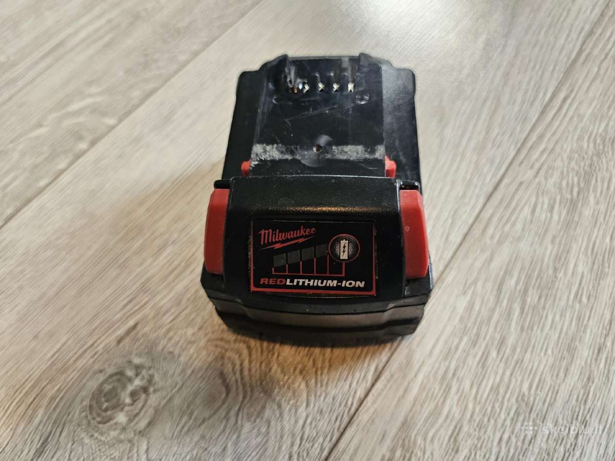 Milwaukee 4ah akumuliatorius - 30 Eur orginalus - nuotraukos Nr. 8