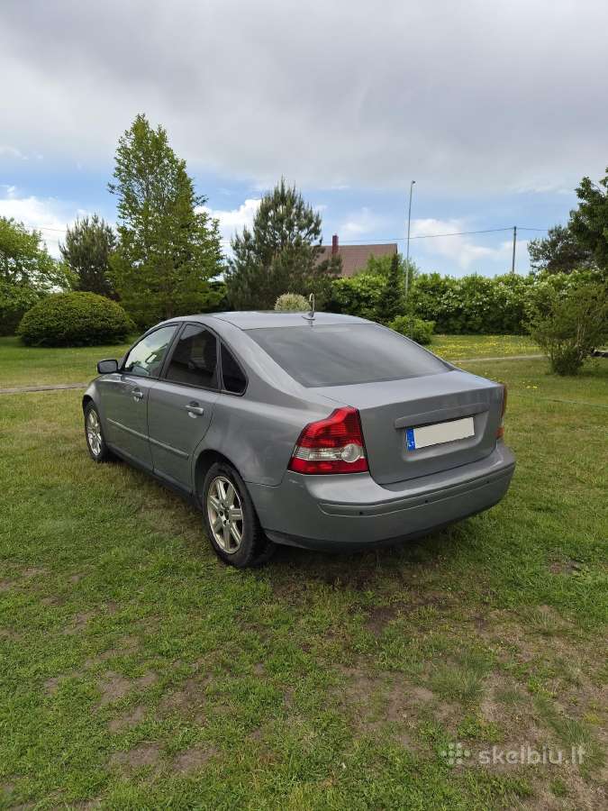 Volvo S40