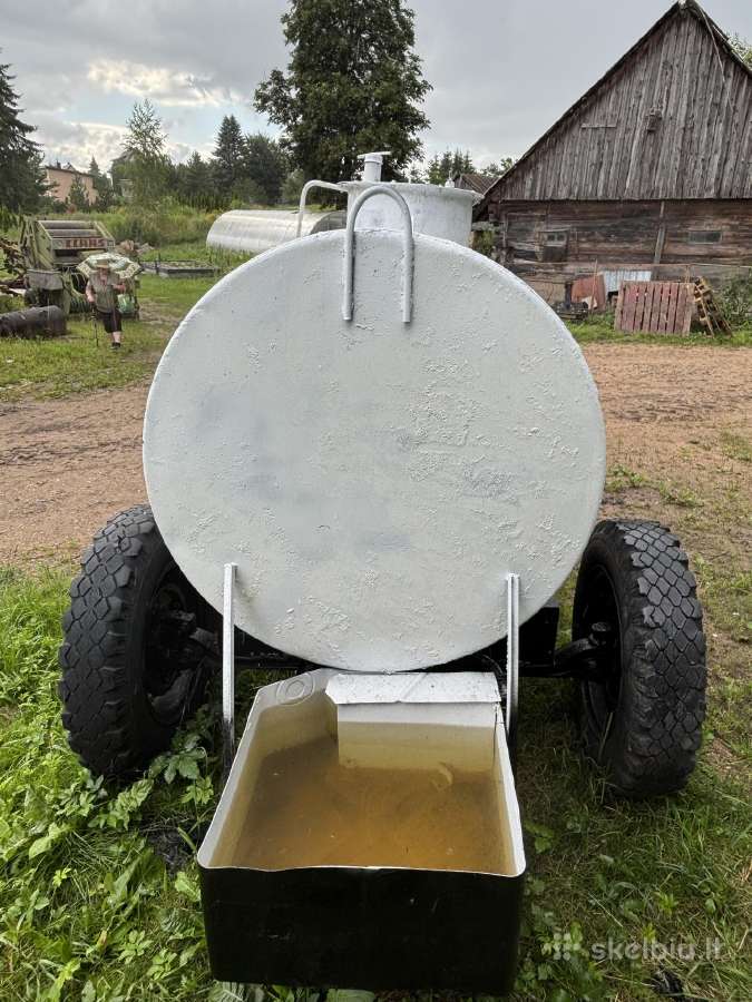 Bačka gyvulių girdymui - nuotraukos Nr. 2