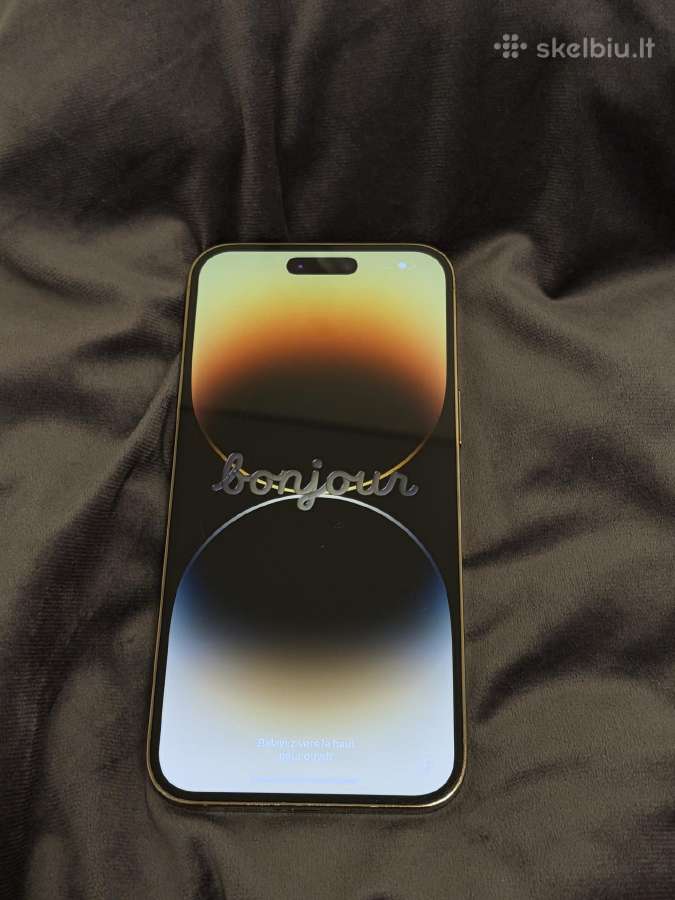 iPhone 14 Pro Max gold