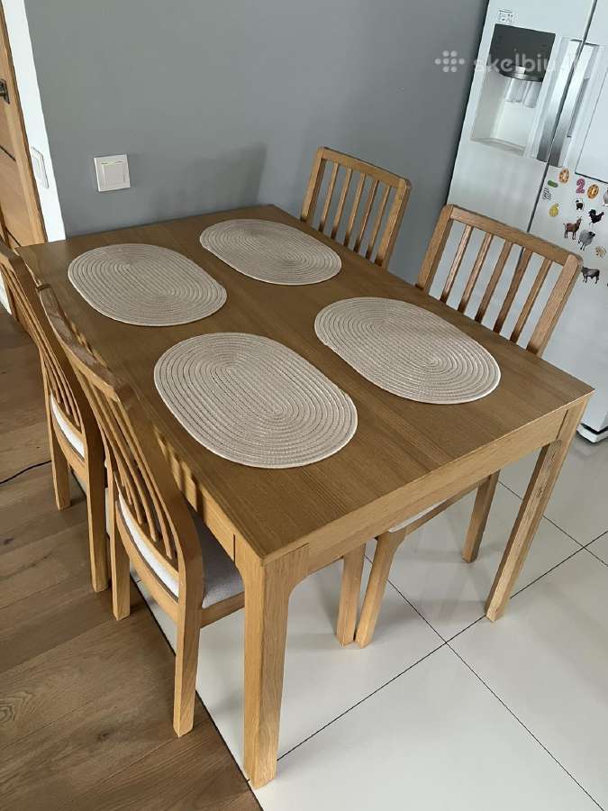 Ikea stalas ir kėdės
