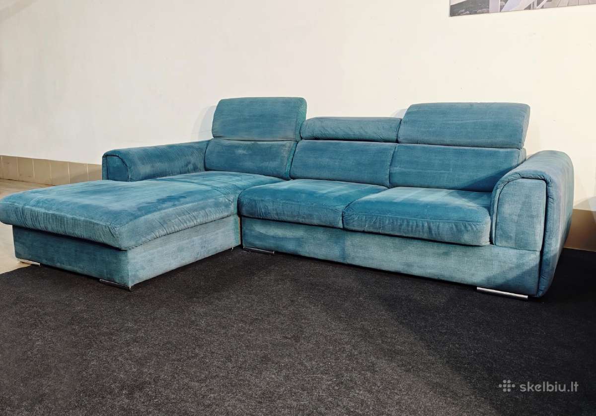 Kampinė sofa geros būklės