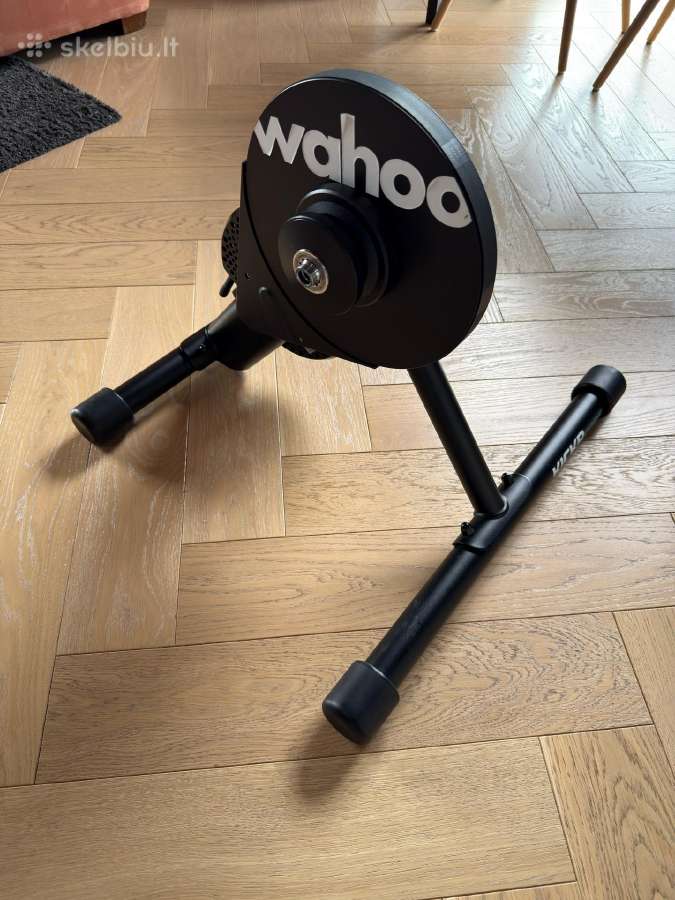 Wahoo Kickr Core treniruoklis + Zwift Cog ir Click