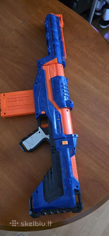 Nerf šautuvas