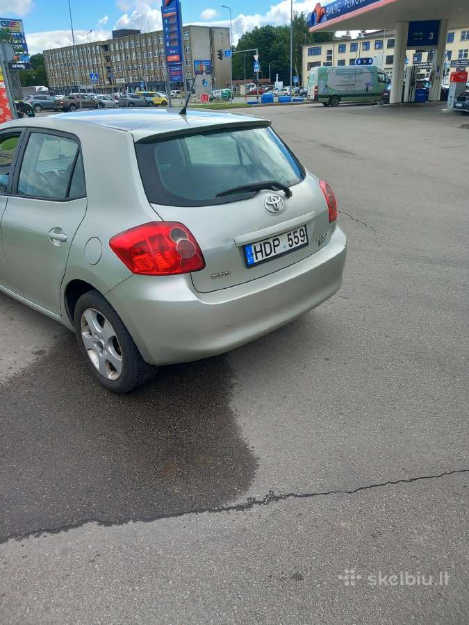 Toyota auris