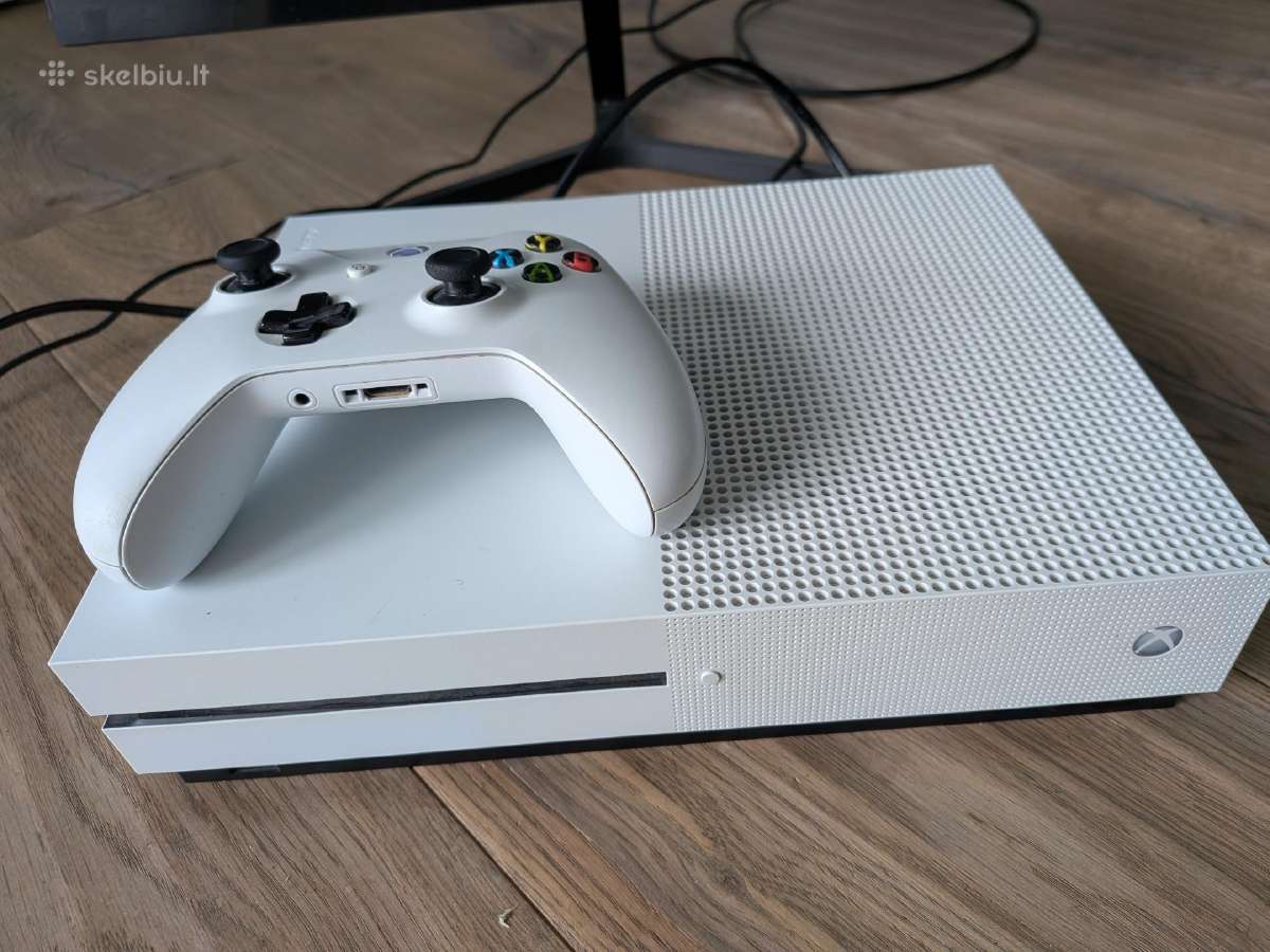 Xbox One S 1tb su pultu - nuotraukos Nr. 2