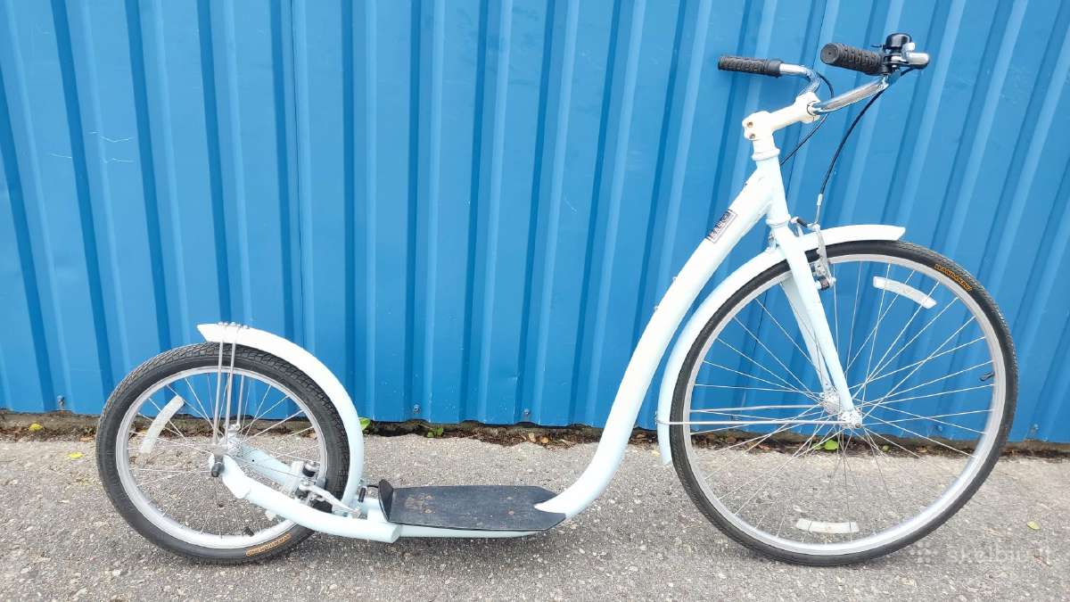 Paspirtukas dideliais ratais 28 ir 18 colių