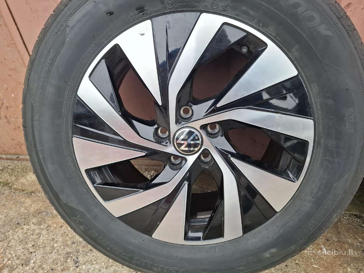 Volkswagen ratlankiai su padangomis. - nuotraukos Nr. 2