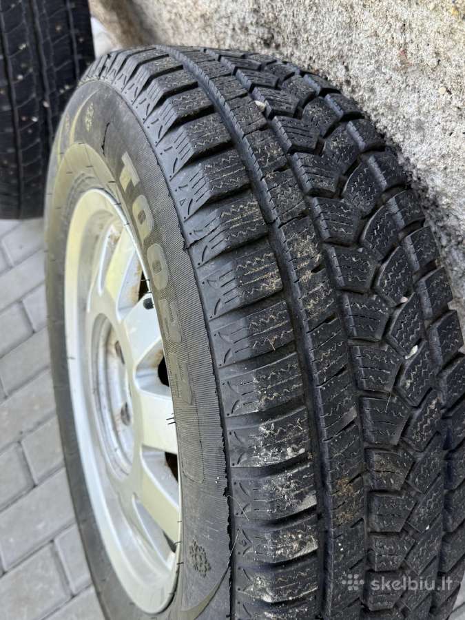 Padangos su ratlankiais audi a4 205/70 r15 - nuotraukos Nr. 4
