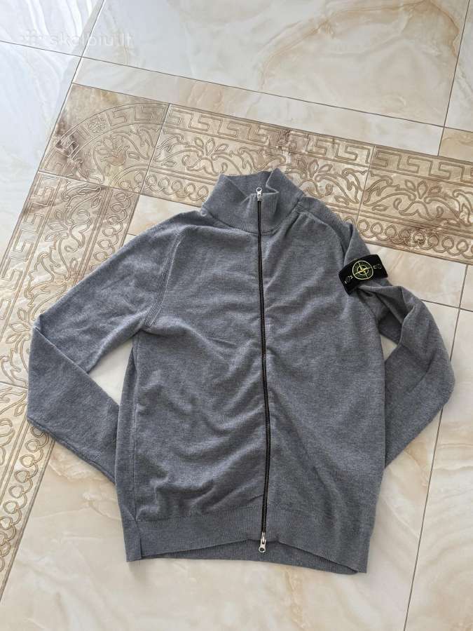 Stone Island išsiųvinėtas megztinis
