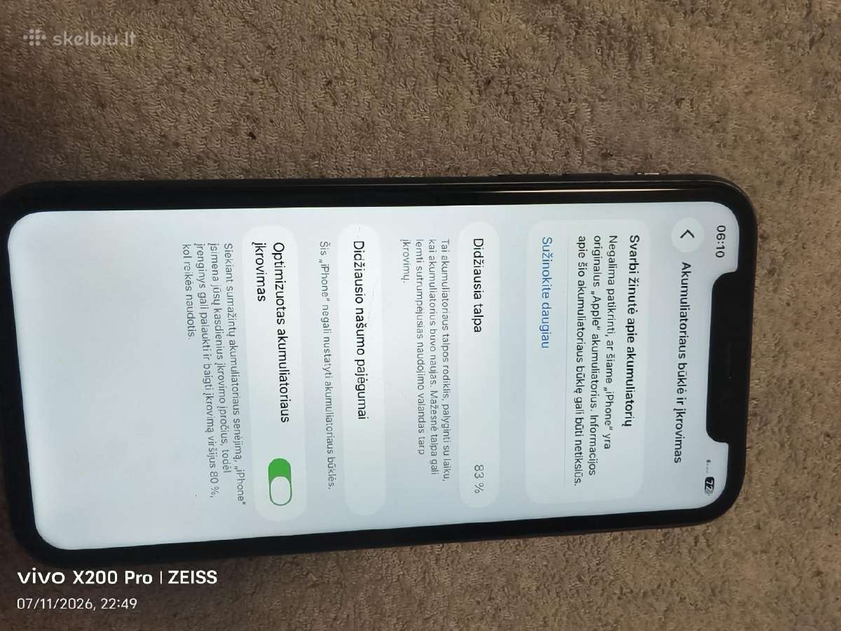 iPhone 11