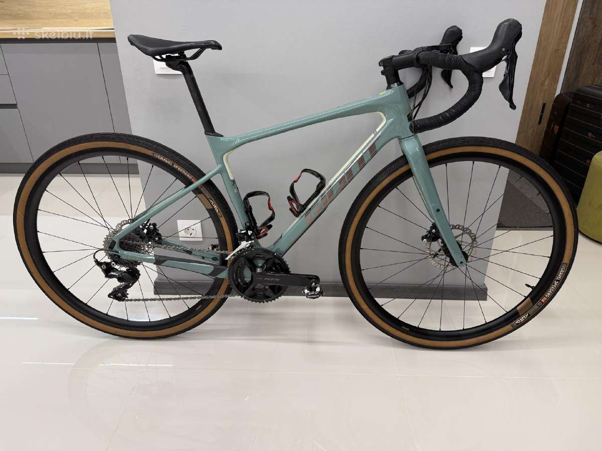 Giant Revolt Advanced, dydis S