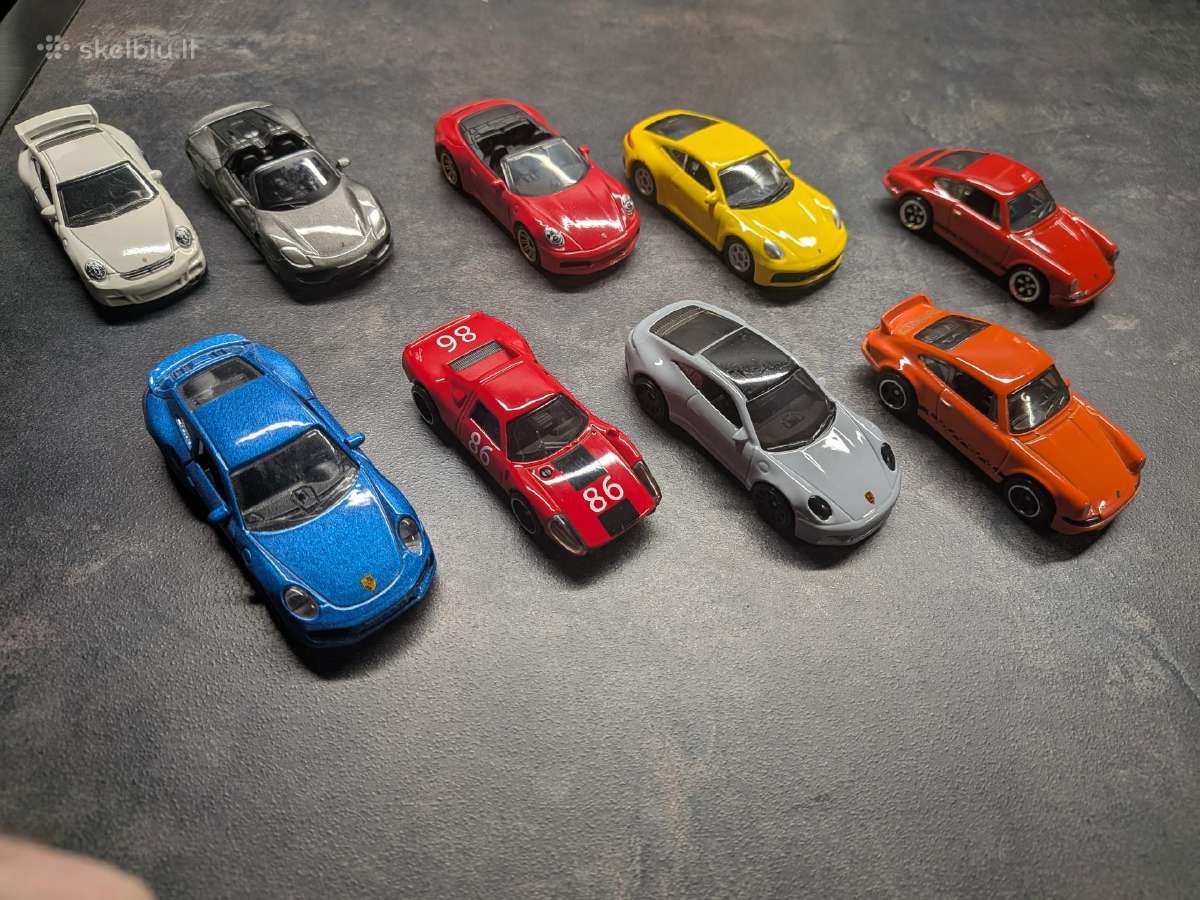 Porsche 1:64 modeliai