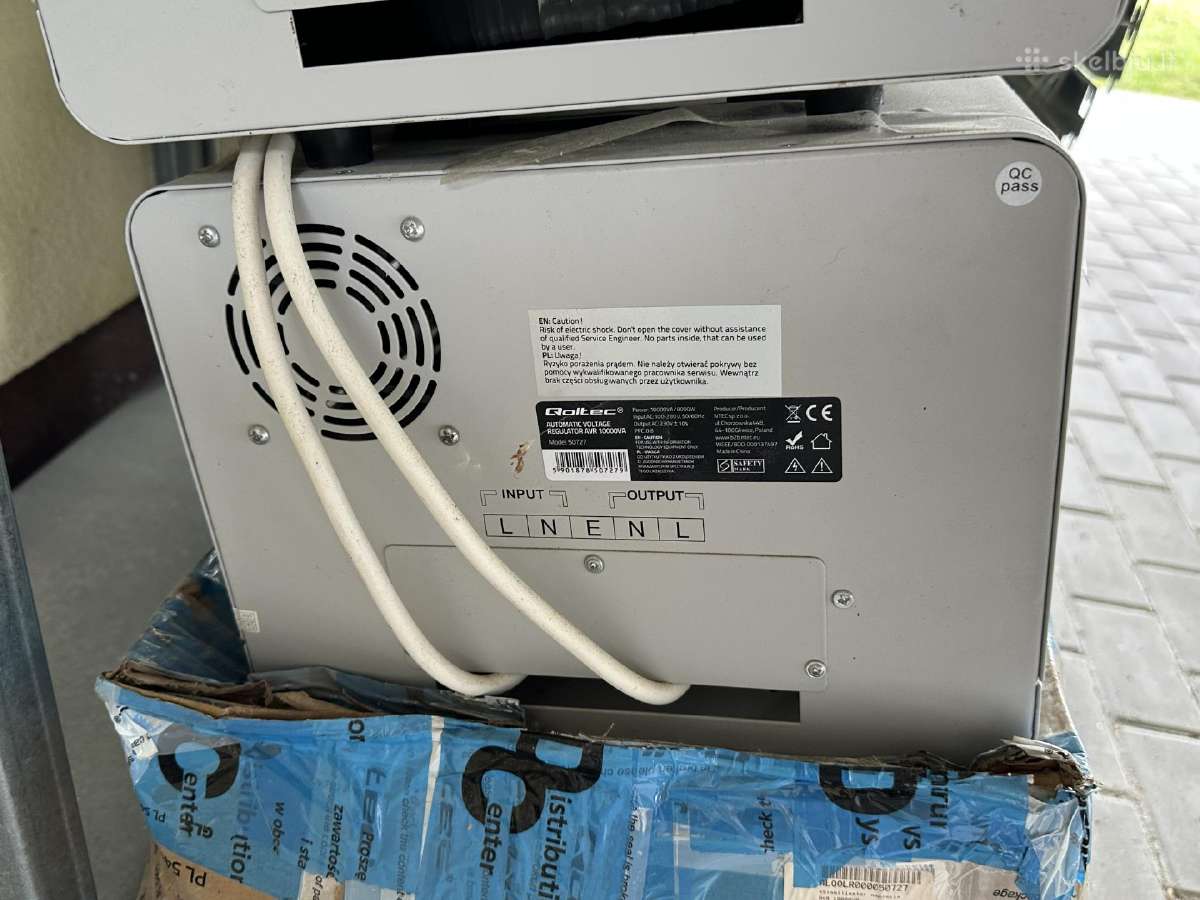 Elektros itampos stabilizatorius Qoltec - 10000 Va - nuotraukos Nr. 3