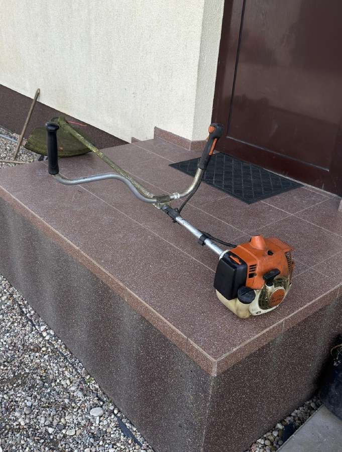 Stihl krūmapjovė-trimeris
