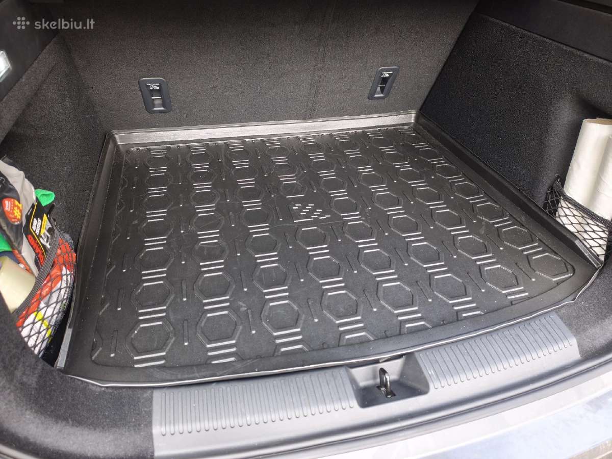 Parduodu Mg Hs II nuo 2024 auto bagažinės kilimėlį