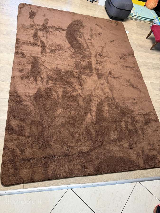 Naujas rudas kilimas 160x227