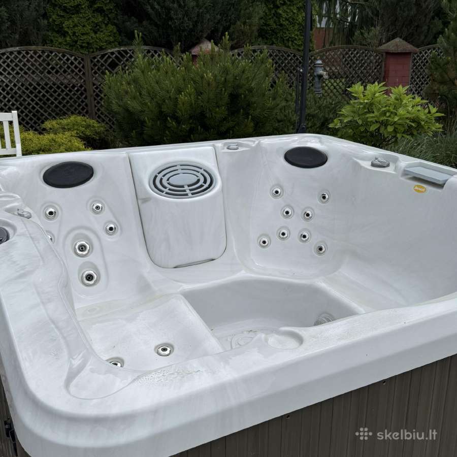 Sūkurinė vonia Jacuzzi - nuotraukos Nr. 2