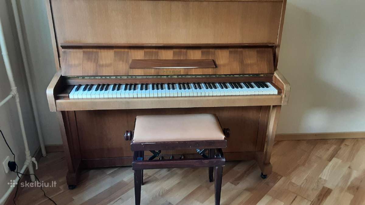 Pianinas Petrof - nuotraukos Nr. 4