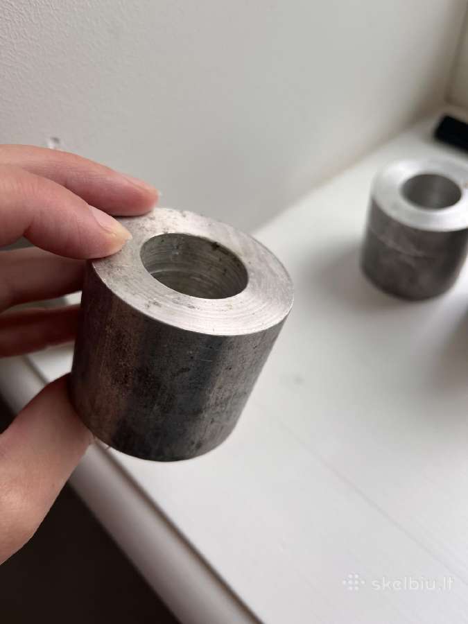 Metalinė įvorė
