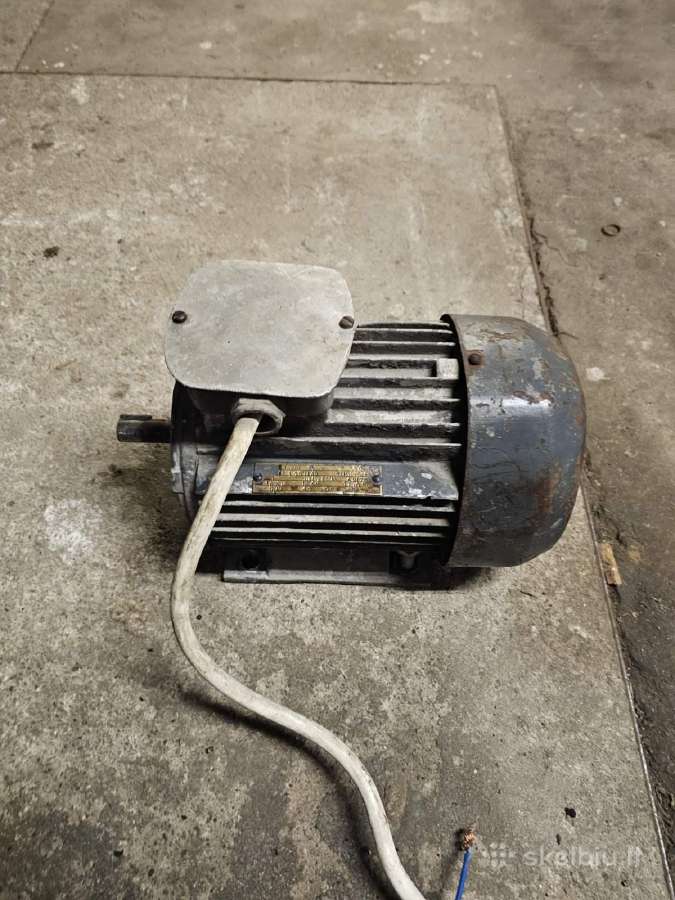 Trifazis elektros variklis