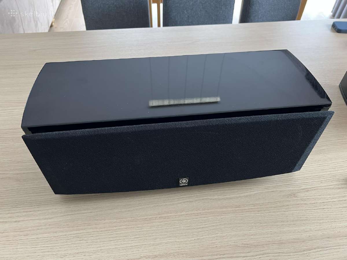 Yamaha kolonėlės NS-c444 ir NS-333