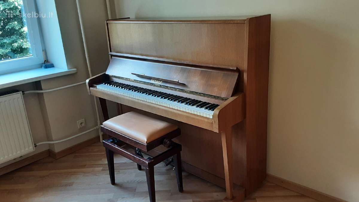 Pianinas Petrof - nuotraukos Nr. 2