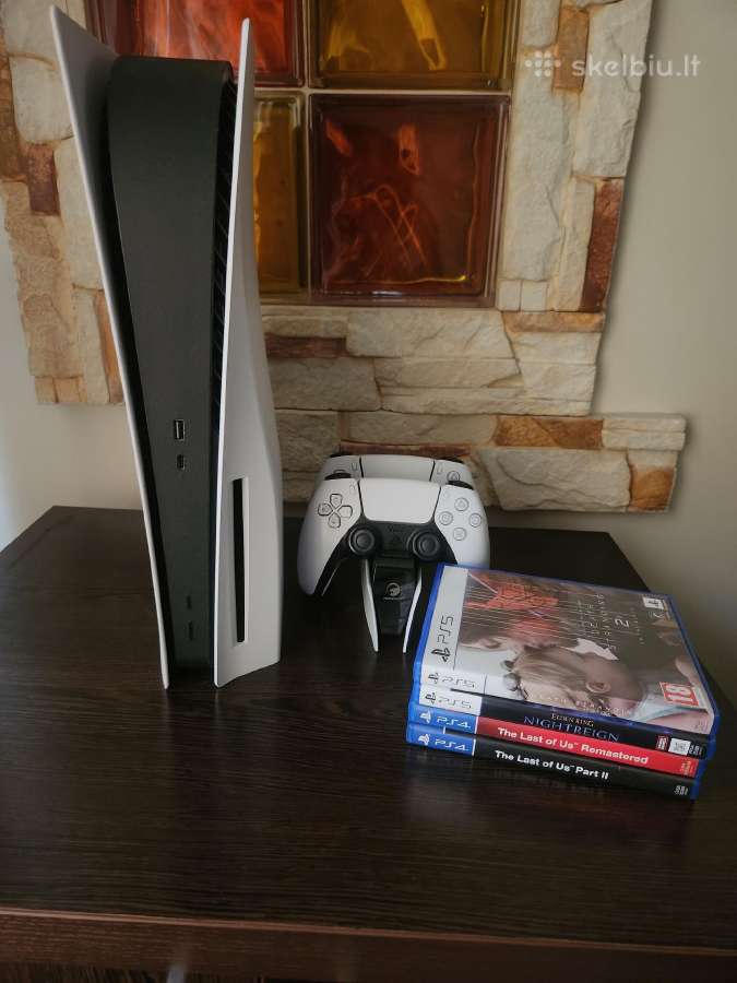 Ps 5 Disc Edition + 2 pulteliai + 4 žaid