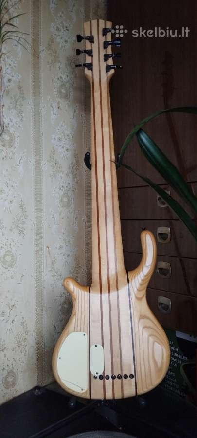 Santander b-7 string bass. - nuotraukos Nr. 2