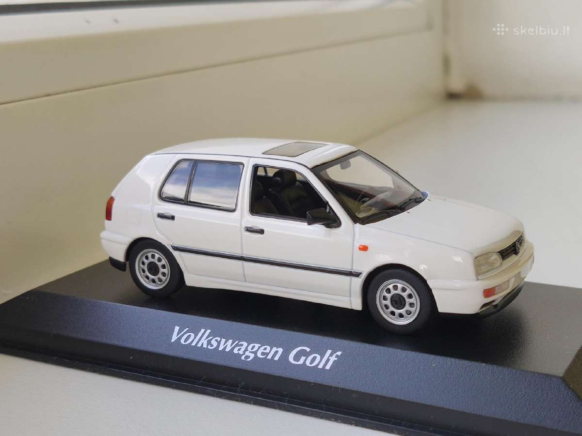 1:43 VW golf 3 minichamps