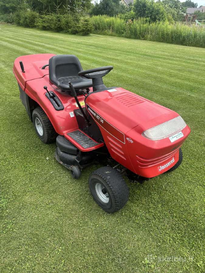 Jonsered (Husqvarna) sodo traktoriukas zoliapjove