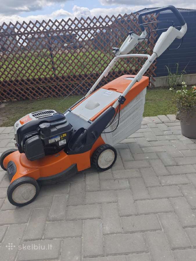 Parduodama Stihl Rm 545 V benzininė savaeigė vejap
