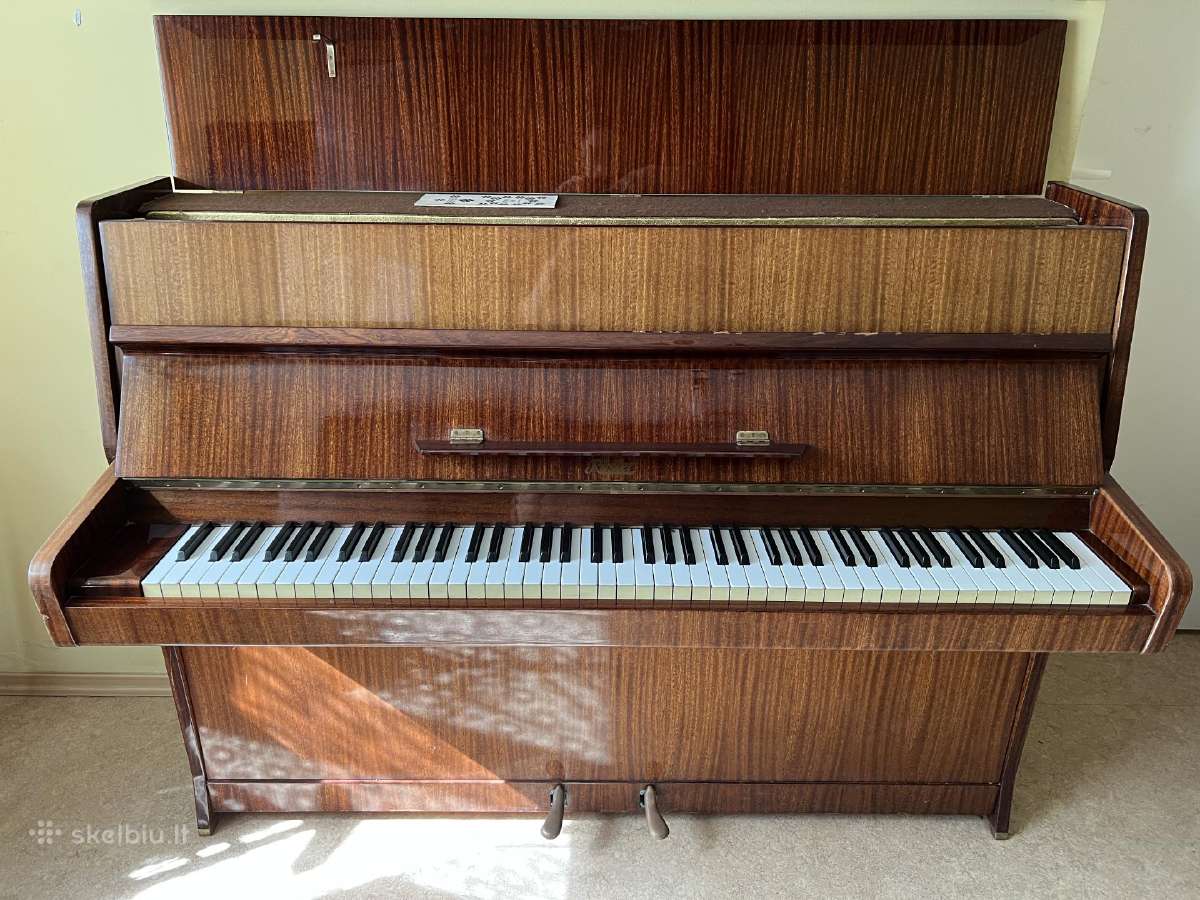 Pianinas Rosler