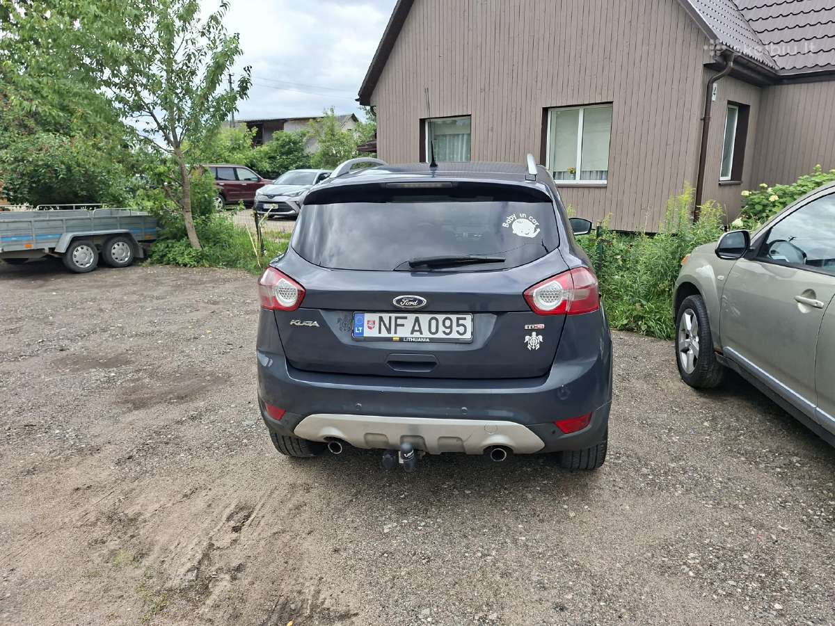 Fod Kuga 2.0 mechanine 2012 metu.