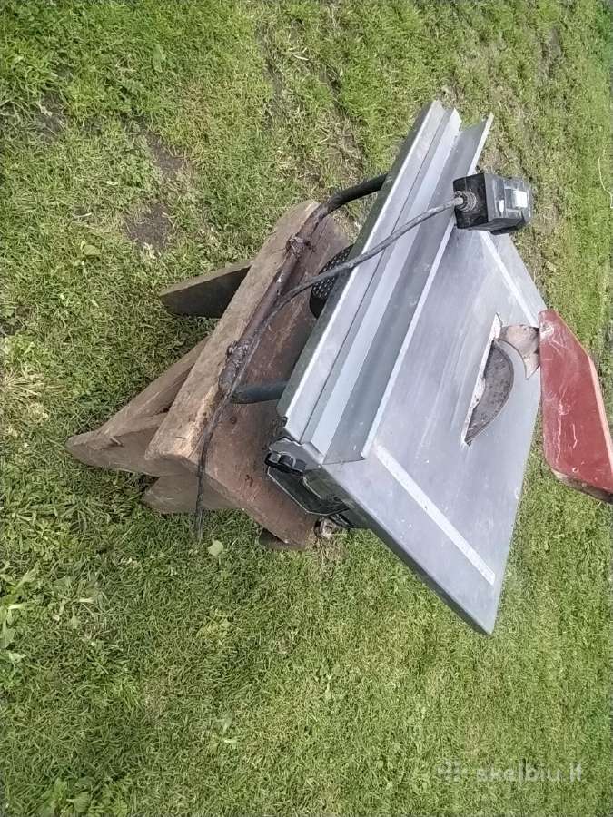 Plytelių pjovimo staklės