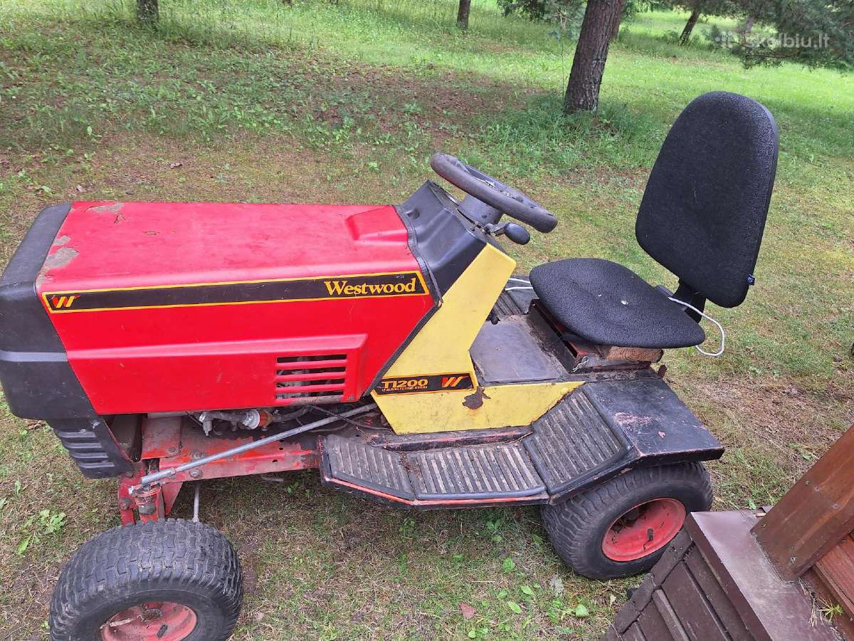 Traktoriukas Westwood Ti200