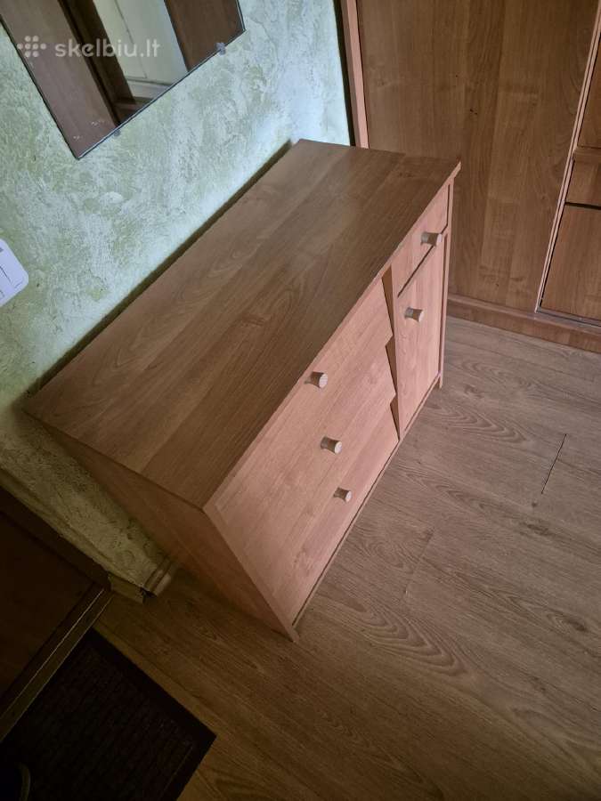 Prieškambario komoda